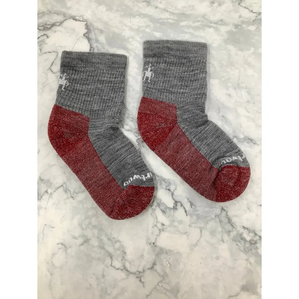 Smartwool Kids Small Light Gray Light Cushion Wool Blend Hike Crew Socks OS18-31